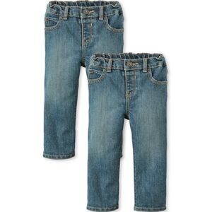 2 pairs of bootcut jeans 4T EZ-Fit features snap closure